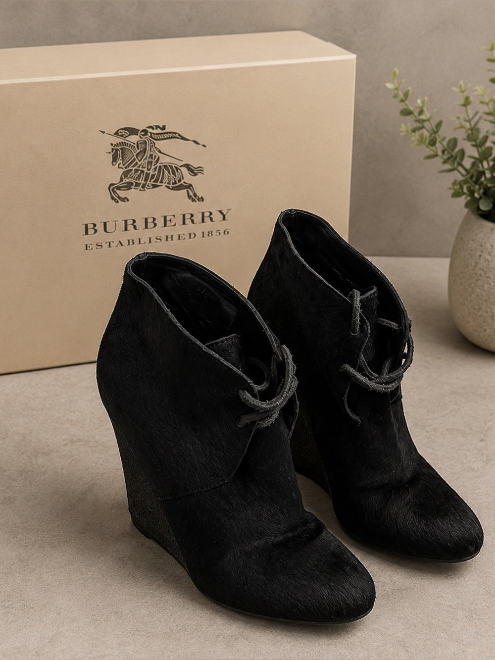 Burberry Prorsum Black Calf‎ Hair Wedge Ankle Boots Lace Up Booties Size 35 US 5